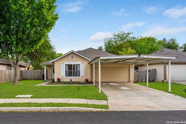 9238 Bowen Dr, San Antonio, TX 78250