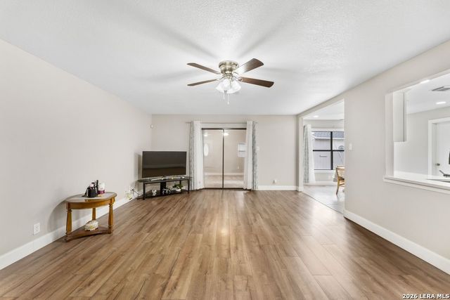 9238 Bowen Dr, San Antonio, TX 78250