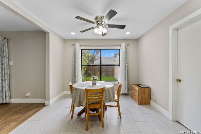 9238 Bowen Dr, San Antonio, TX 78250