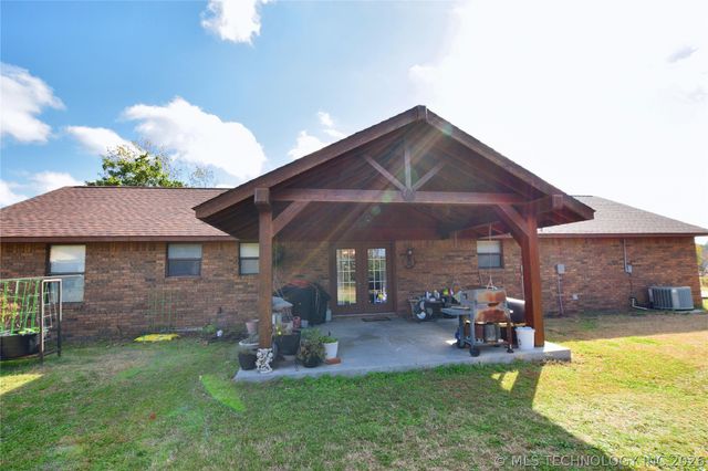 5747 E 620 Road, Locust Grove, OK 74352