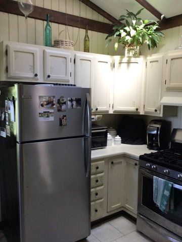 84 Lakewood Dr, Mashpee, MA 02649