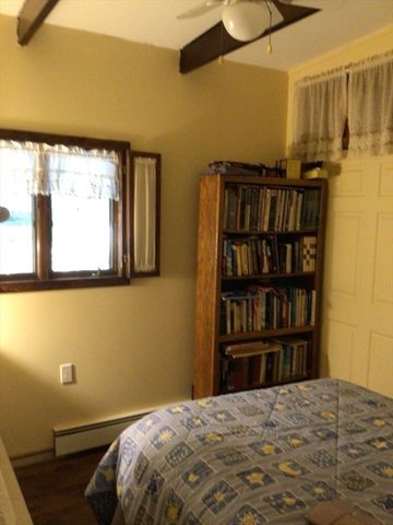 84 Lakewood Dr, Mashpee, MA 02649