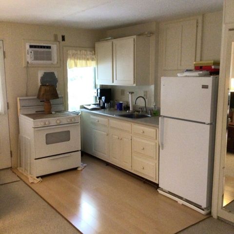 84 Lakewood Dr, Mashpee, MA 02649