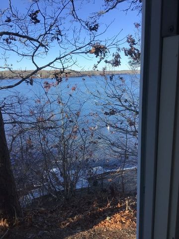 84 Lakewood Dr, Mashpee, MA 02649