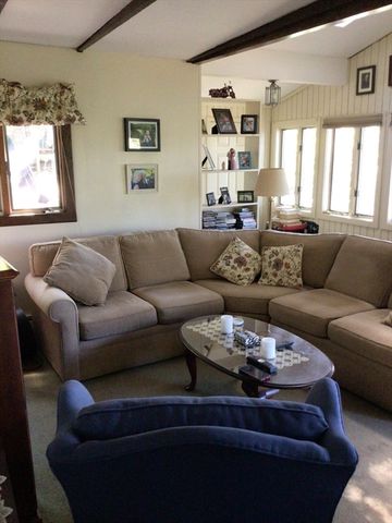 84 Lakewood Dr, Mashpee, MA 02649