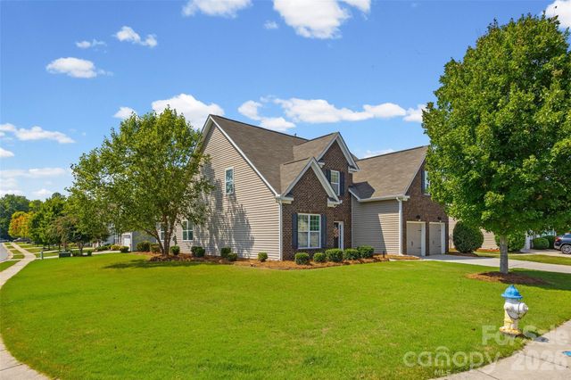1053 Jack Pine Road 151, Lake Wylie, SC 29710
