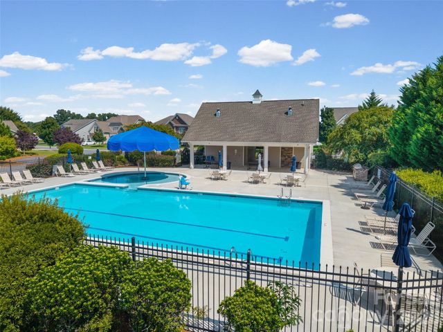 1053 Jack Pine Road 151, Lake Wylie, SC 29710
