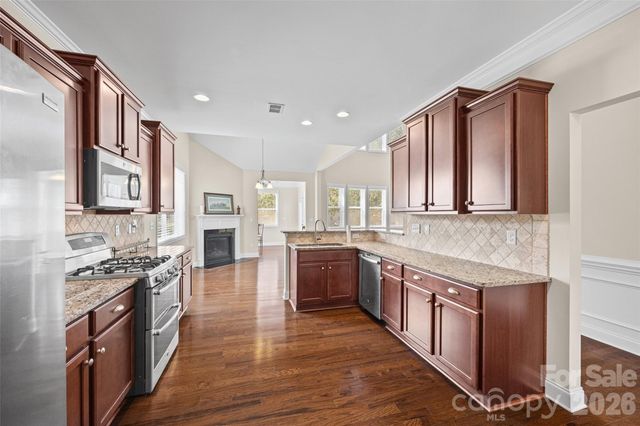 1053 Jack Pine Road 151, Lake Wylie, SC 29710