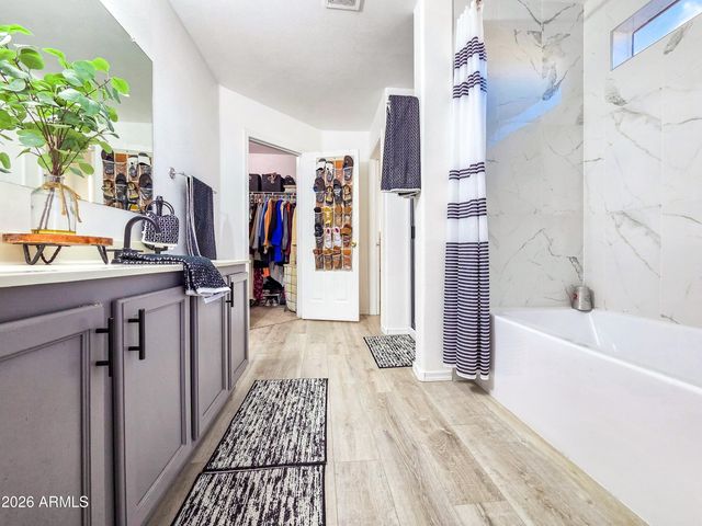 13188 W CROCUS Drive, Surprise, AZ 85379