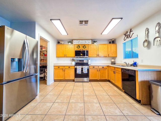 13188 W CROCUS Drive, Surprise, AZ 85379
