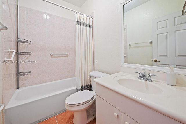 16634 SW 79th Ter, Miami, FL 33193