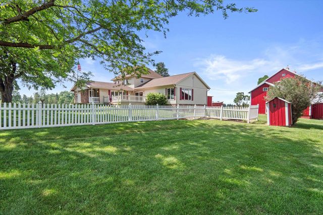 N4554 Lakeview ROAD, Hustisford, WI 53034