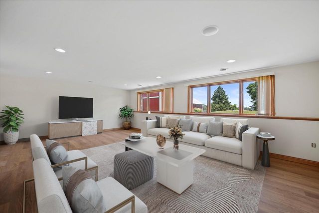 N4554 Lakeview ROAD, Hustisford, WI 53034