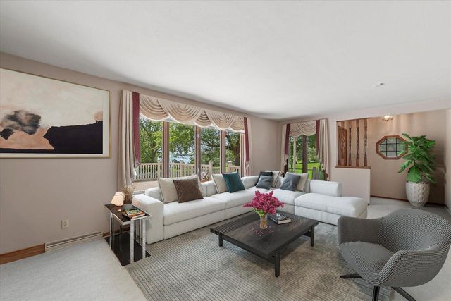 N4554 Lakeview ROAD, Hustisford, WI 53034