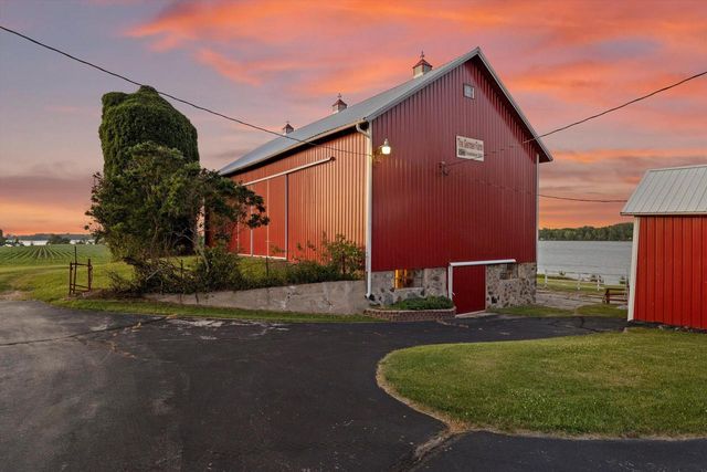 N4554 Lakeview ROAD, Hustisford, WI 53034