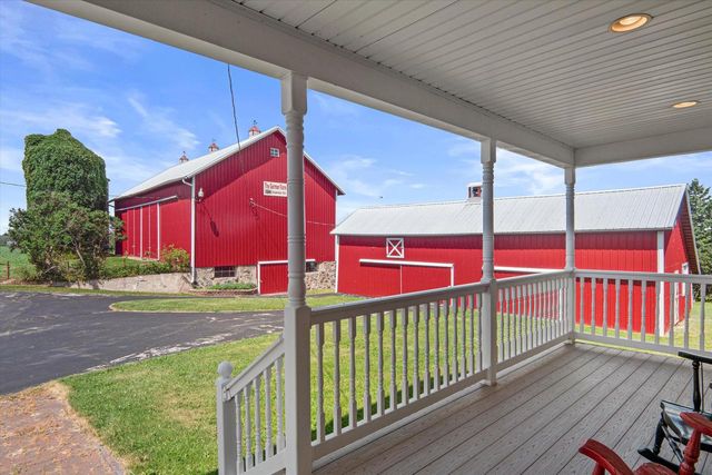 N4554 Lakeview ROAD, Hustisford, WI 53034