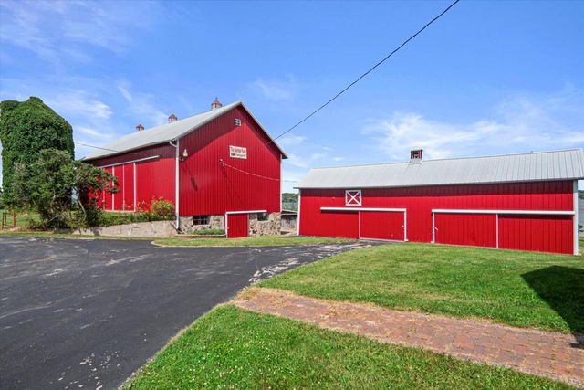 N4554 Lakeview ROAD, Hustisford, WI 53034