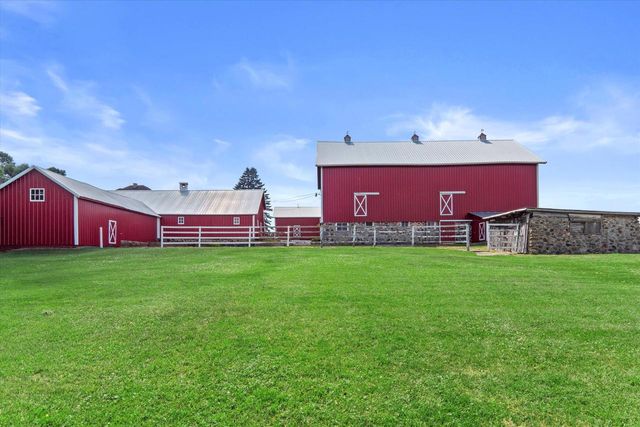 N4554 Lakeview ROAD, Hustisford, WI 53034