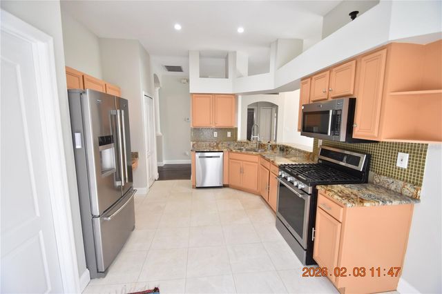 1922 SEAN WOOD CIRCLE, Brandon, FL 33510