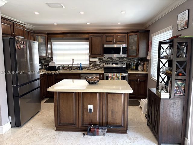 12740 NW 15th St, Sunrise, FL 33323