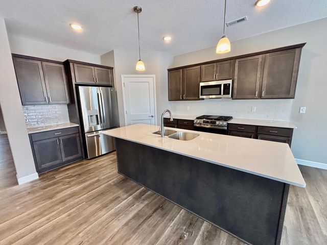 306 Emmy Lane, Hanover, MN 55341