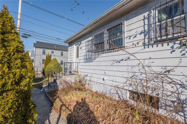 138 Oxford Street, Providence, RI 02905