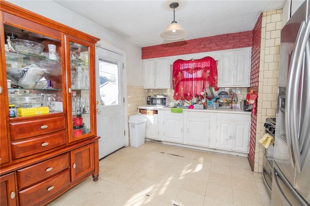 138 Oxford Street, Providence, RI 02905