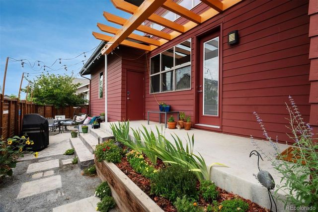 8775 E 55th Avenue, Denver, CO 80238