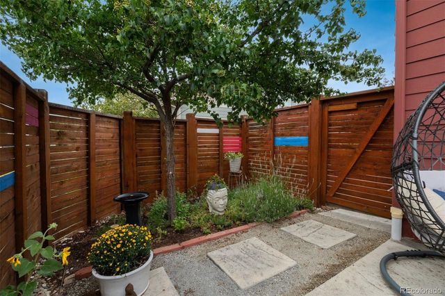 8775 E 55th Avenue, Denver, CO 80238