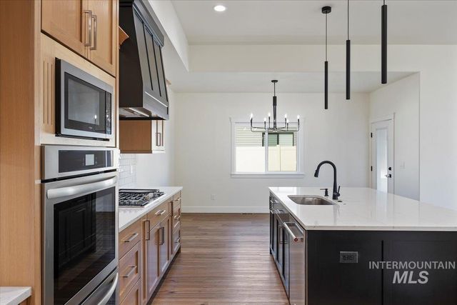 924 Trapper Peak Rd, Kimberly, ID 83341