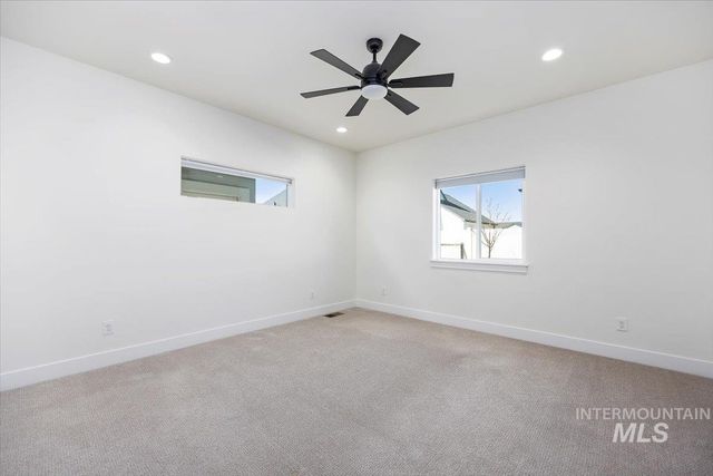 924 Trapper Peak Rd, Kimberly, ID 83341