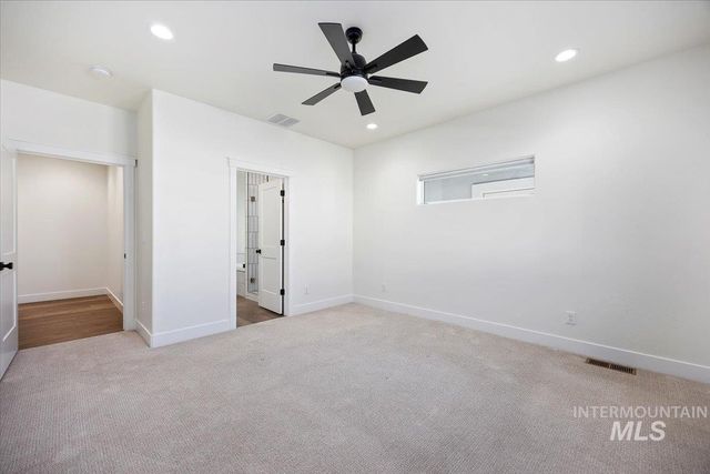 924 Trapper Peak Rd, Kimberly, ID 83341