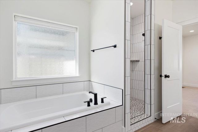 924 Trapper Peak Rd, Kimberly, ID 83341