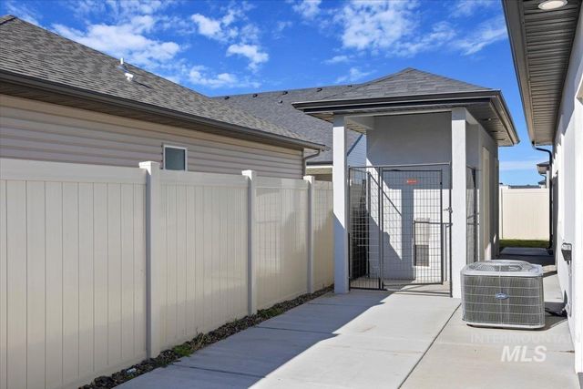 924 Trapper Peak Rd, Kimberly, ID 83341