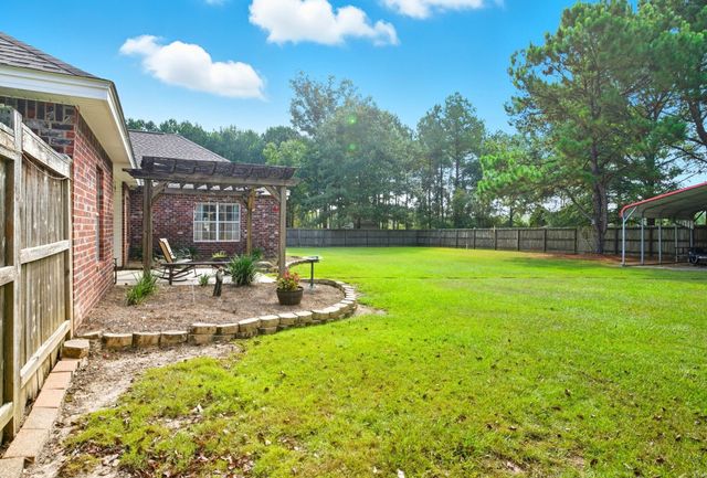 40 Pleasant Hill, Sumrall, MS 39482