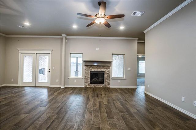 9900 NW 142nd Street, Yukon, OK 73099