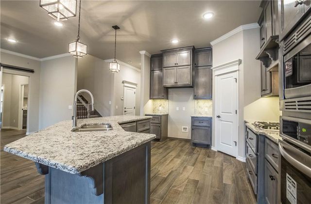 9900 NW 142nd Street, Yukon, OK 73099