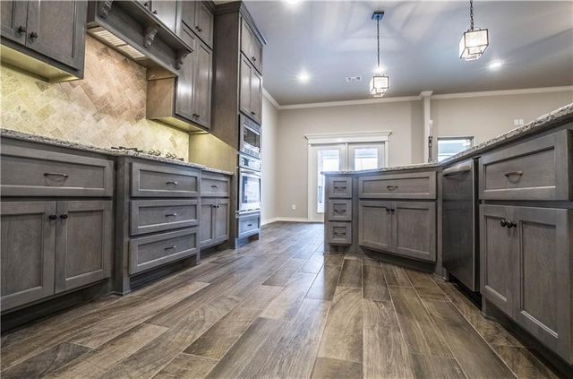 9900 NW 142nd Street, Yukon, OK 73099