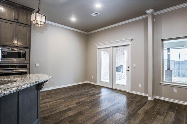 9900 NW 142nd Street, Yukon, OK 73099