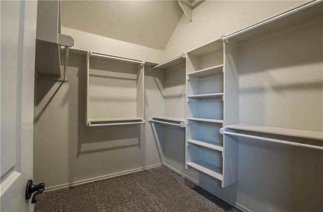 9900 NW 142nd Street, Yukon, OK 73099