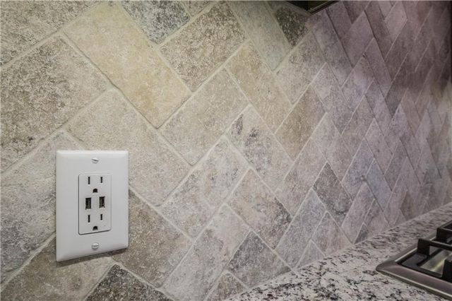 9900 NW 142nd Street, Yukon, OK 73099