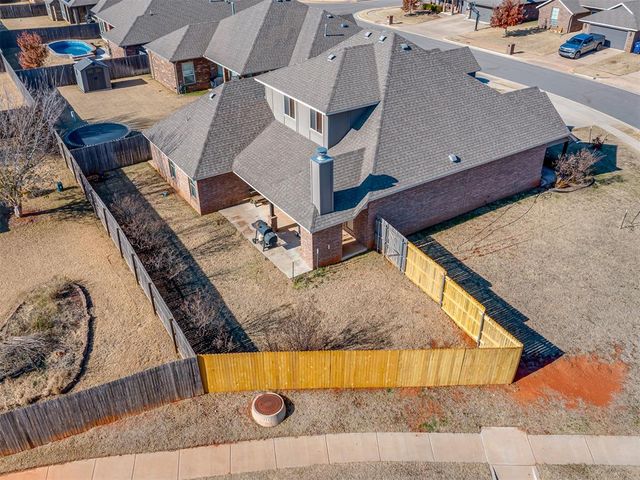 9900 NW 142nd Street, Yukon, OK 73099