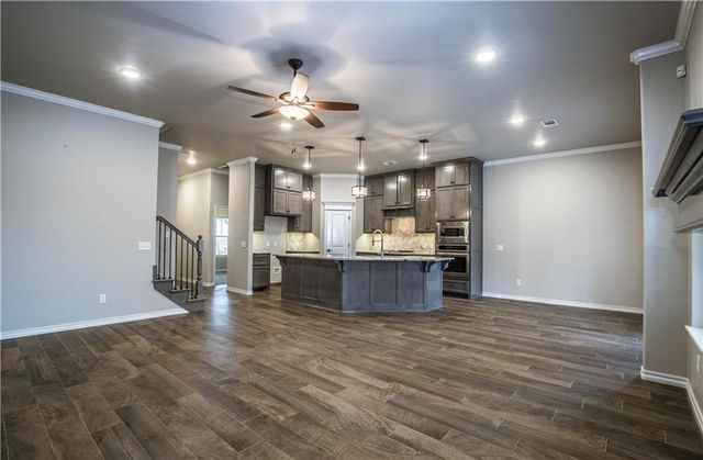 9900 NW 142nd Street, Yukon, OK 73099