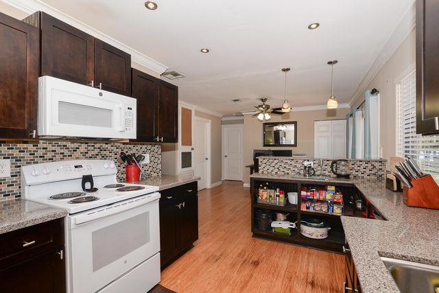 207 SW Bridgeport Drive, Port St Lucie, FL 34953