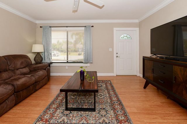 207 SW Bridgeport Drive, Port St Lucie, FL 34953