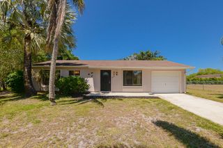 207 SW Bridgeport Drive, Port St Lucie, FL 34953