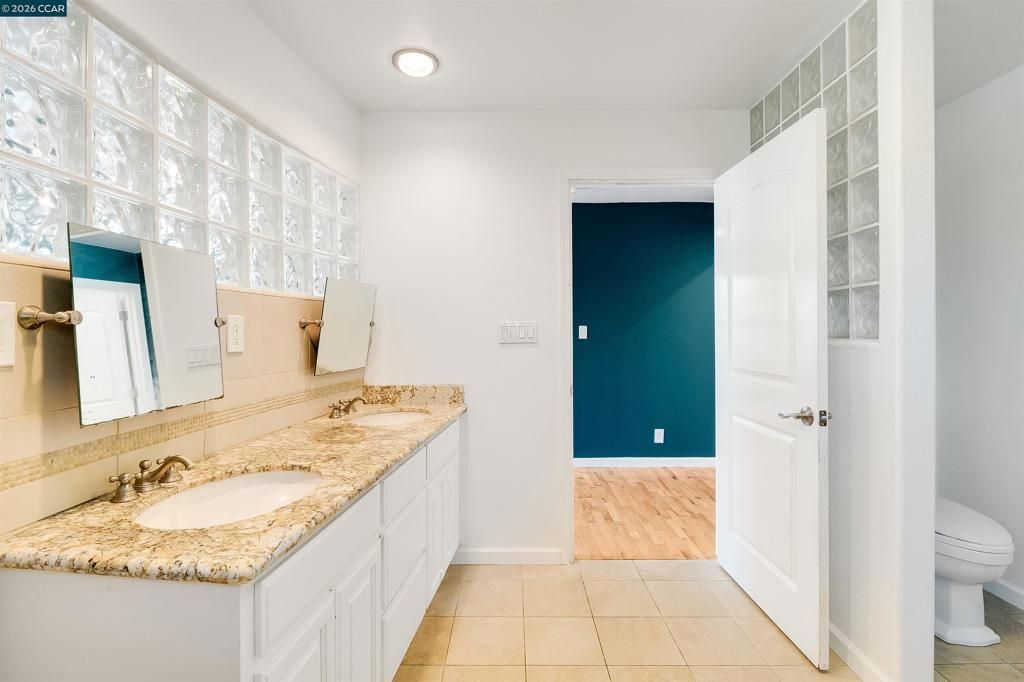 Image 36 of property listing at 5264 Sunset Dr, El Sobrante, CA 94803