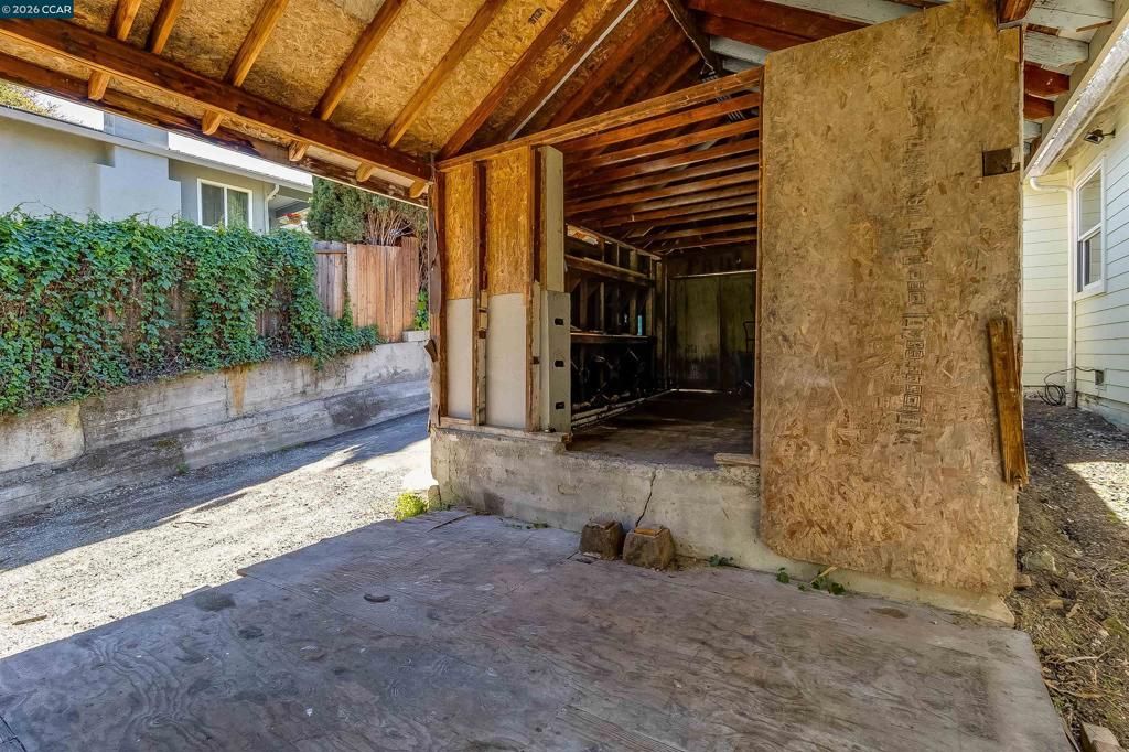 Image 46 of property listing at 5264 Sunset Dr, El Sobrante, CA 94803