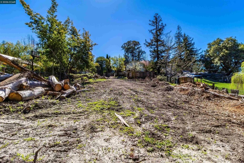 Image 49 of property listing at 5264 Sunset Dr, El Sobrante, CA 94803