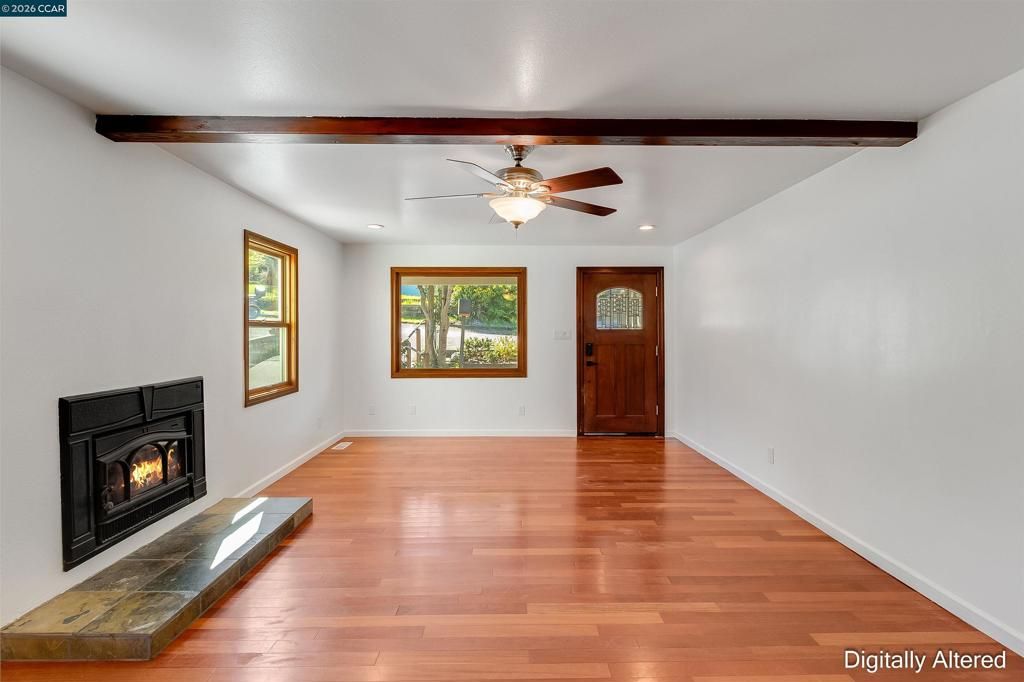 Image 9 of property listing at 5264 Sunset Dr, El Sobrante, CA 94803